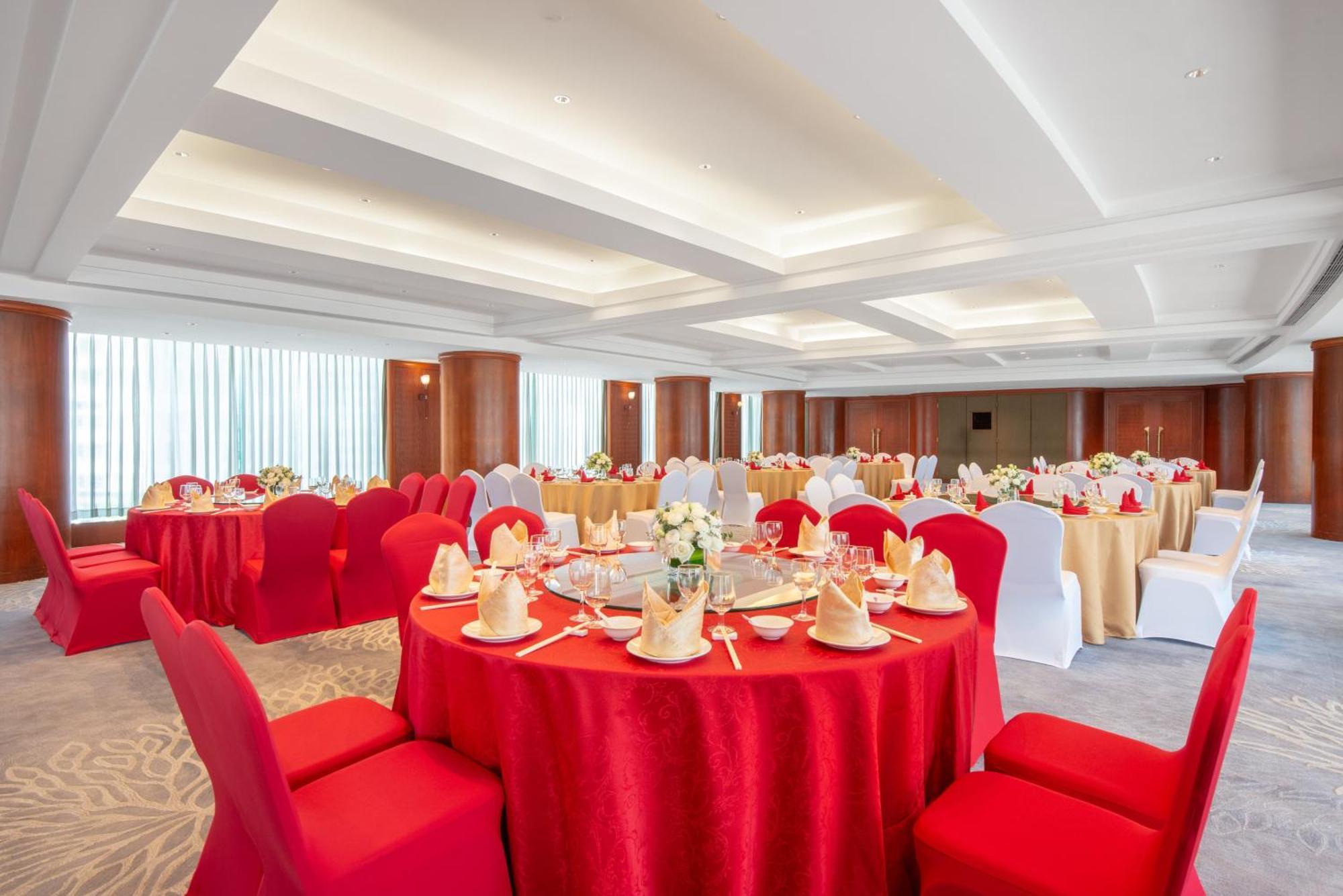 Crowne Plaza Zhuhai City Center By Ihg - Offers Free One-Way Shuttle To Chimelong Ocean Kingdom Exterior foto